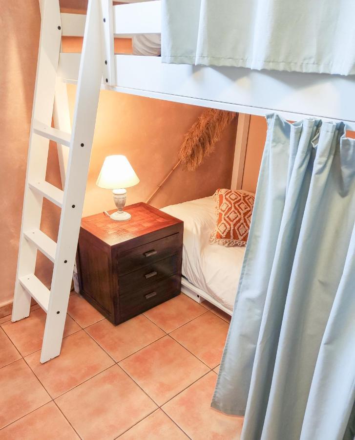 Bed 6-Bed Mixed Dormitory Room