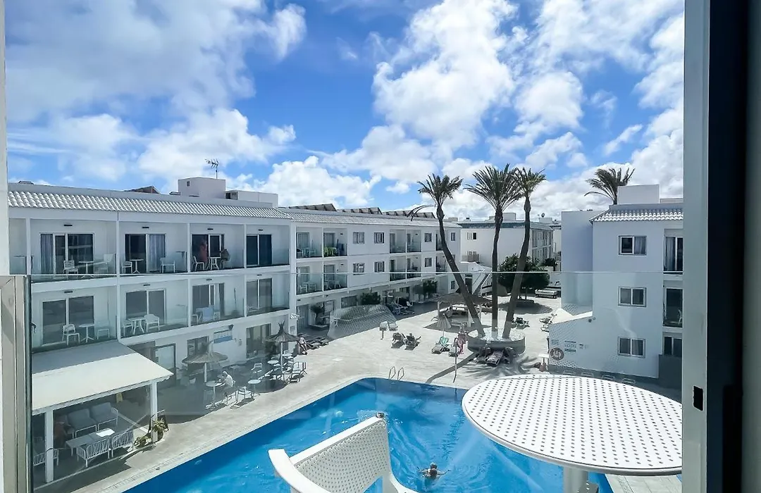 Corralejo Surfing Colors Hotel&Apartments-1