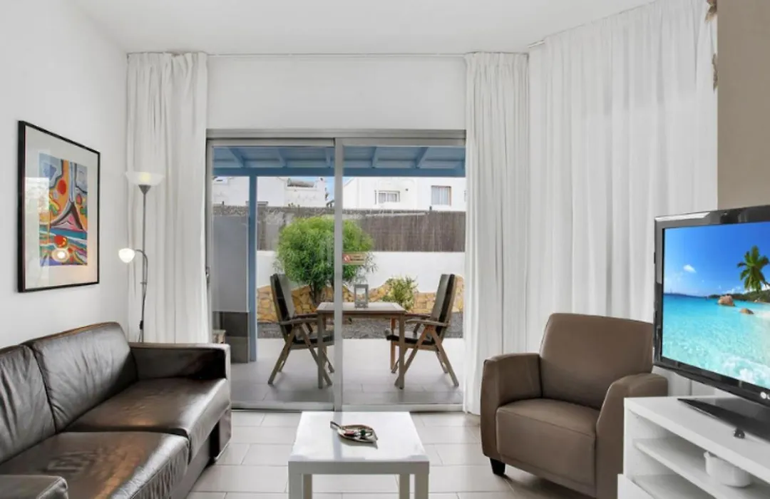 Apartamentos LIVVO Mar Azul - Adults Only-1